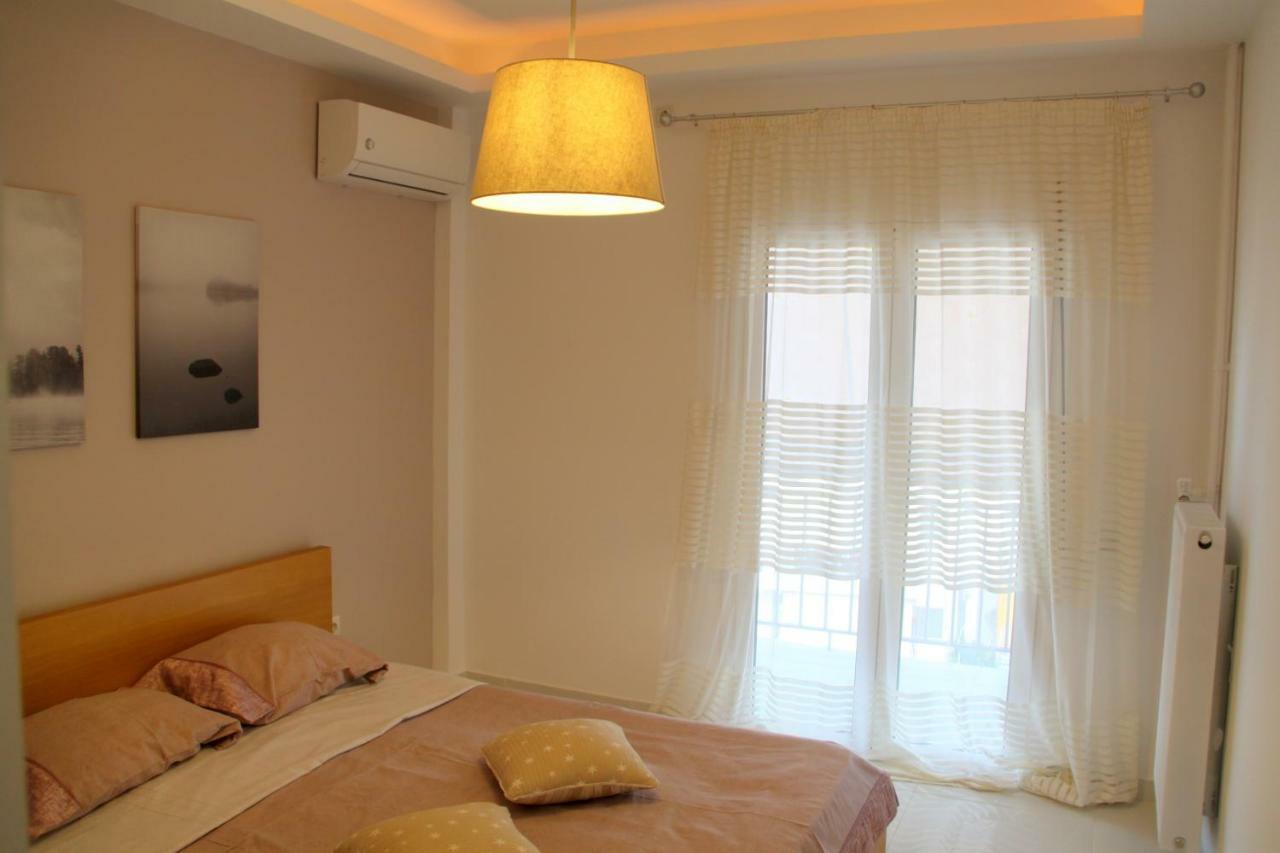 Thiseos 319. Beautiful Apartments Near The Cultural Center Of The Capital. Atenas Exterior foto